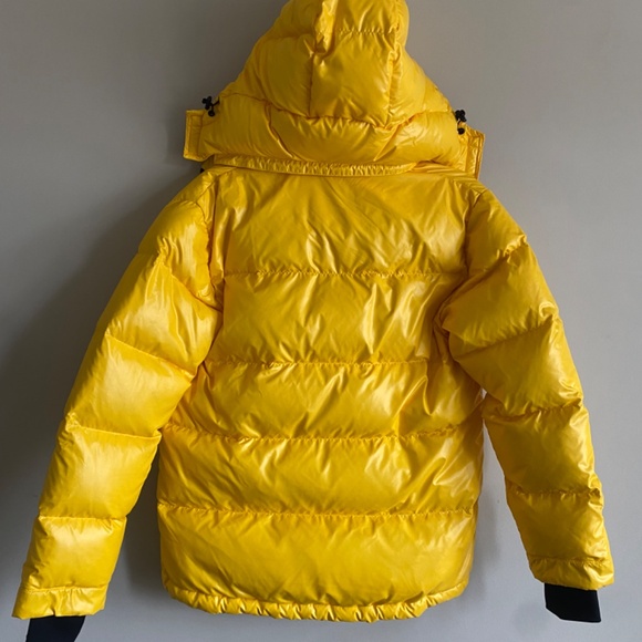 Glossy TNA Yellow Super Puff with Hood (Like-New) - Picture 7 of 8